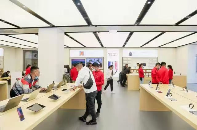 软膜天花照明在商业综合体中快速普及，成为提升空间品质的关键元素