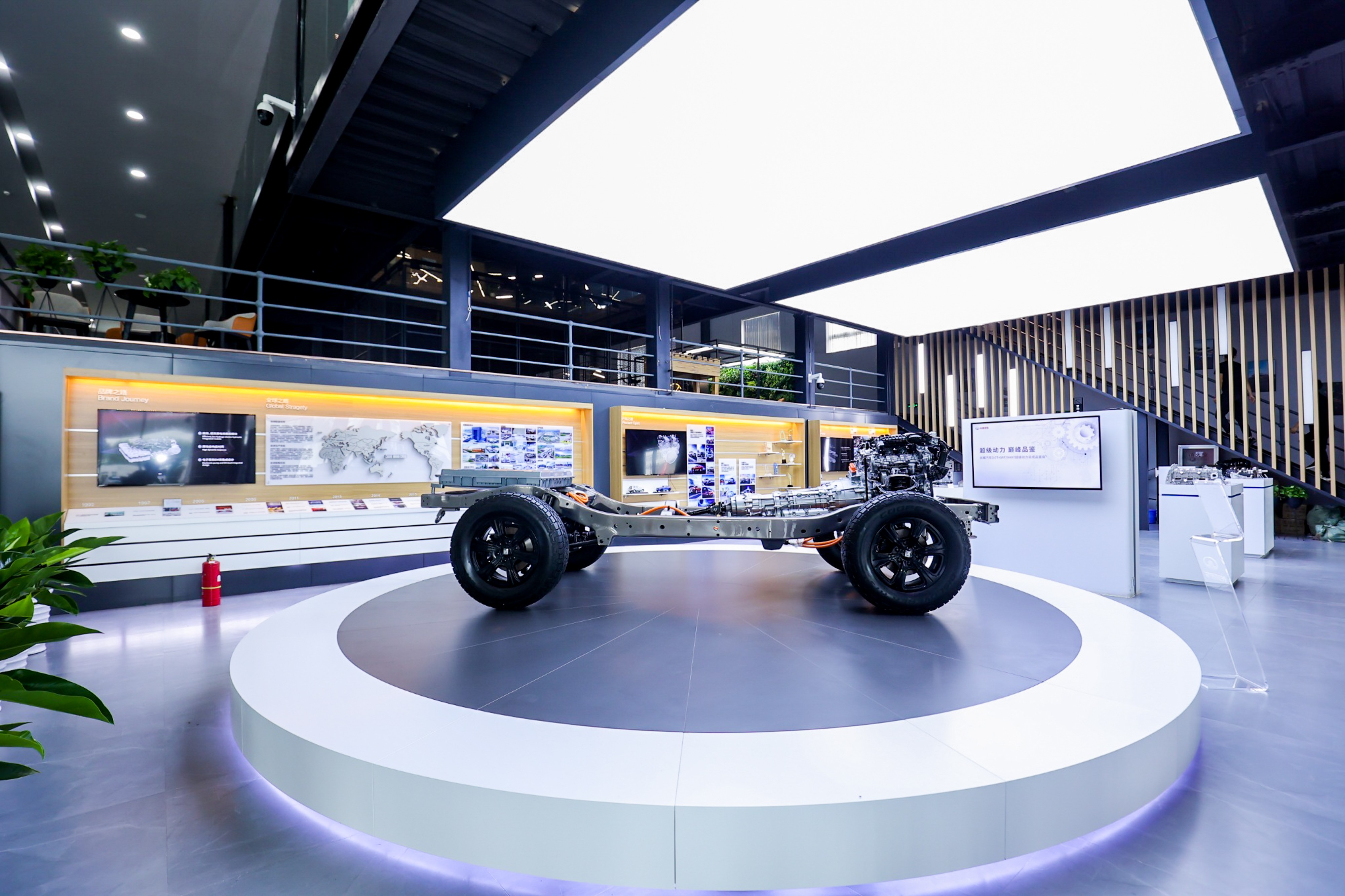 4S店展厅装修，软膜天花一次投入，五年不用翻新，这笔账太划算了